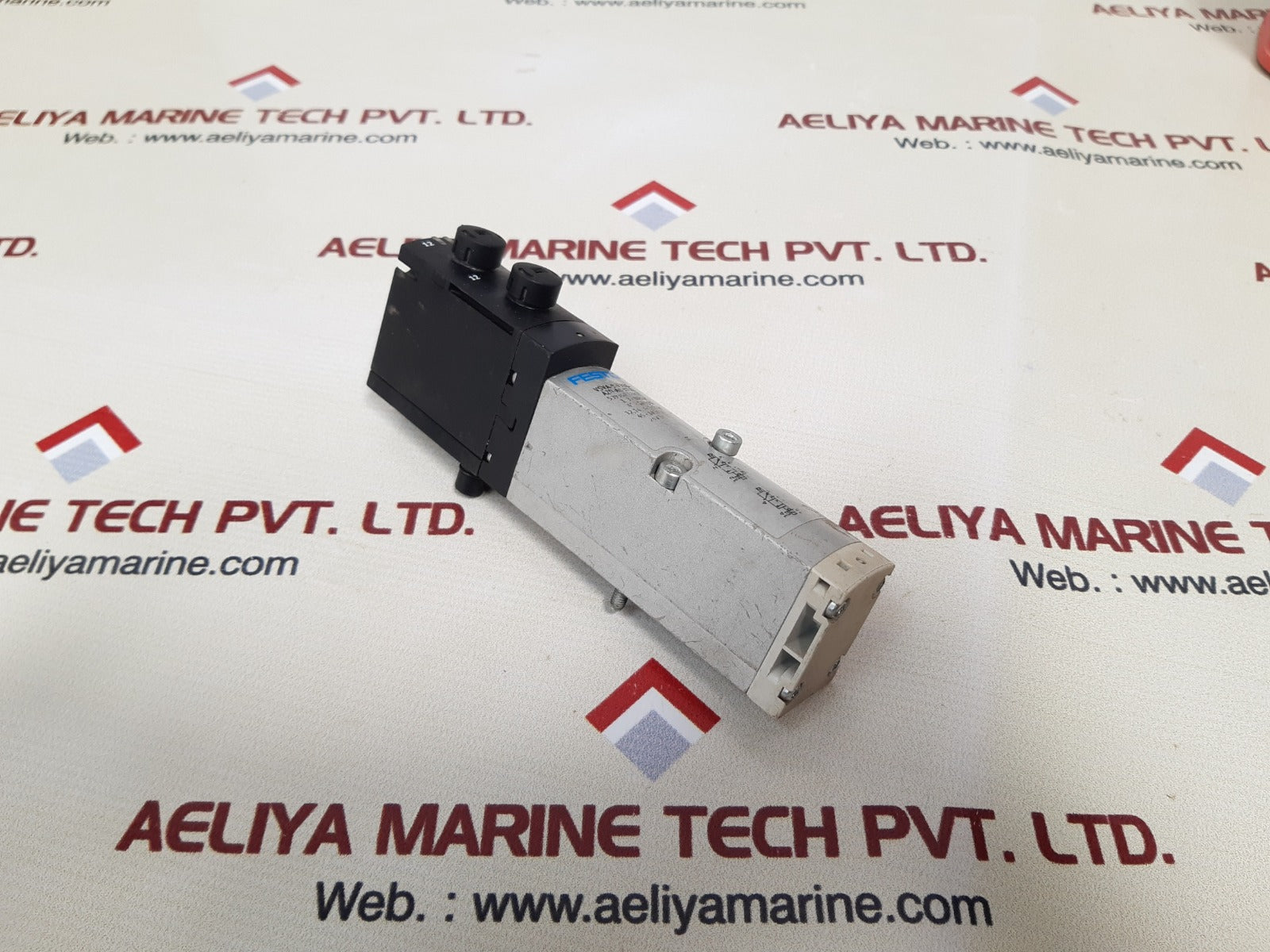 Festo vsva-b-t32c-azd-a1-1t1l solenoid valve