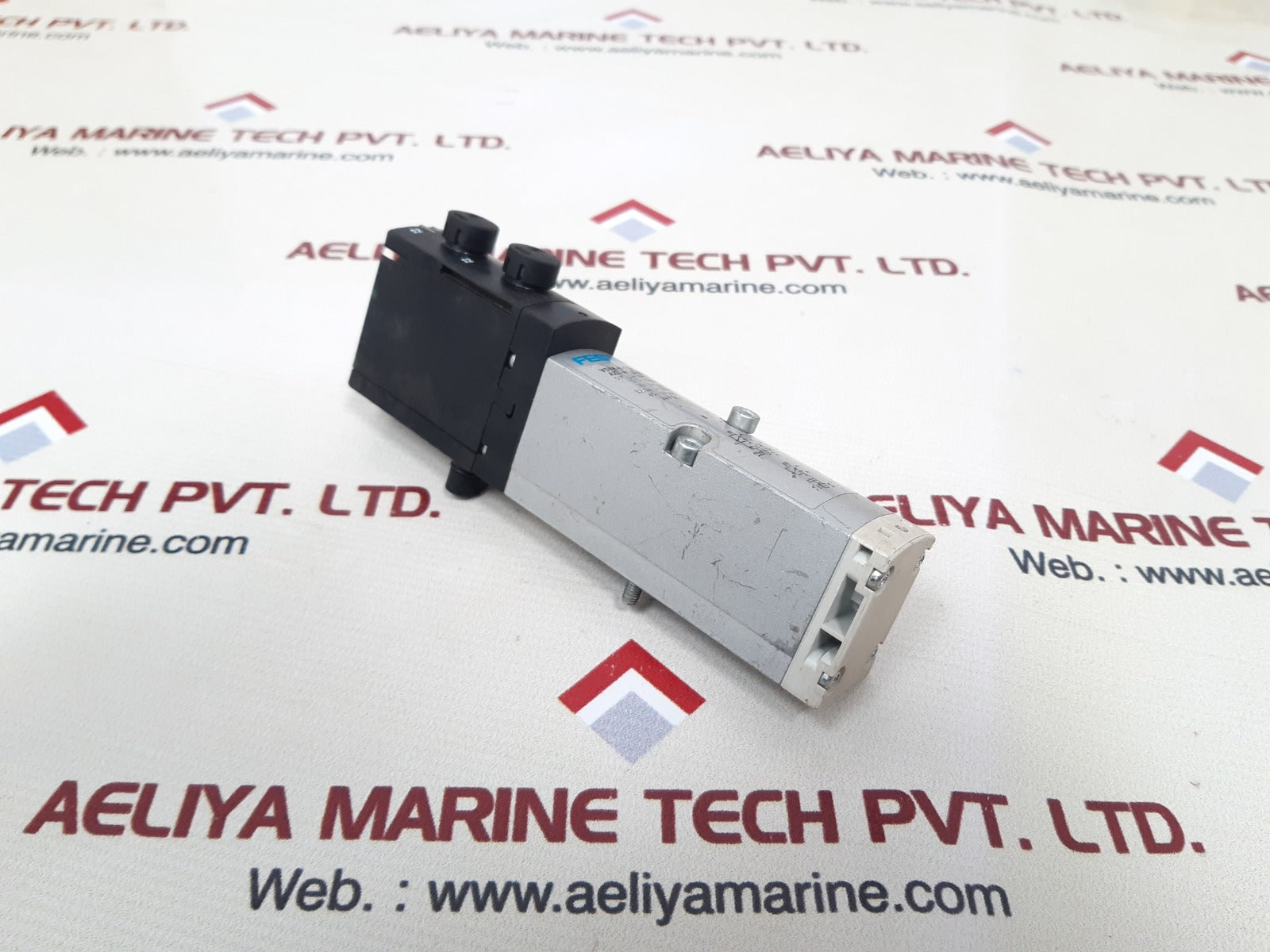 Festo vsva-b-t32c-azd-a1-1t1l solenoid valve dn02