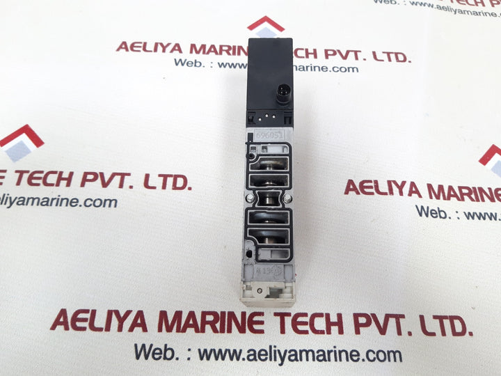 Festo vsva-b-t32c-azd-a1-1t1l solenoid valve dn02