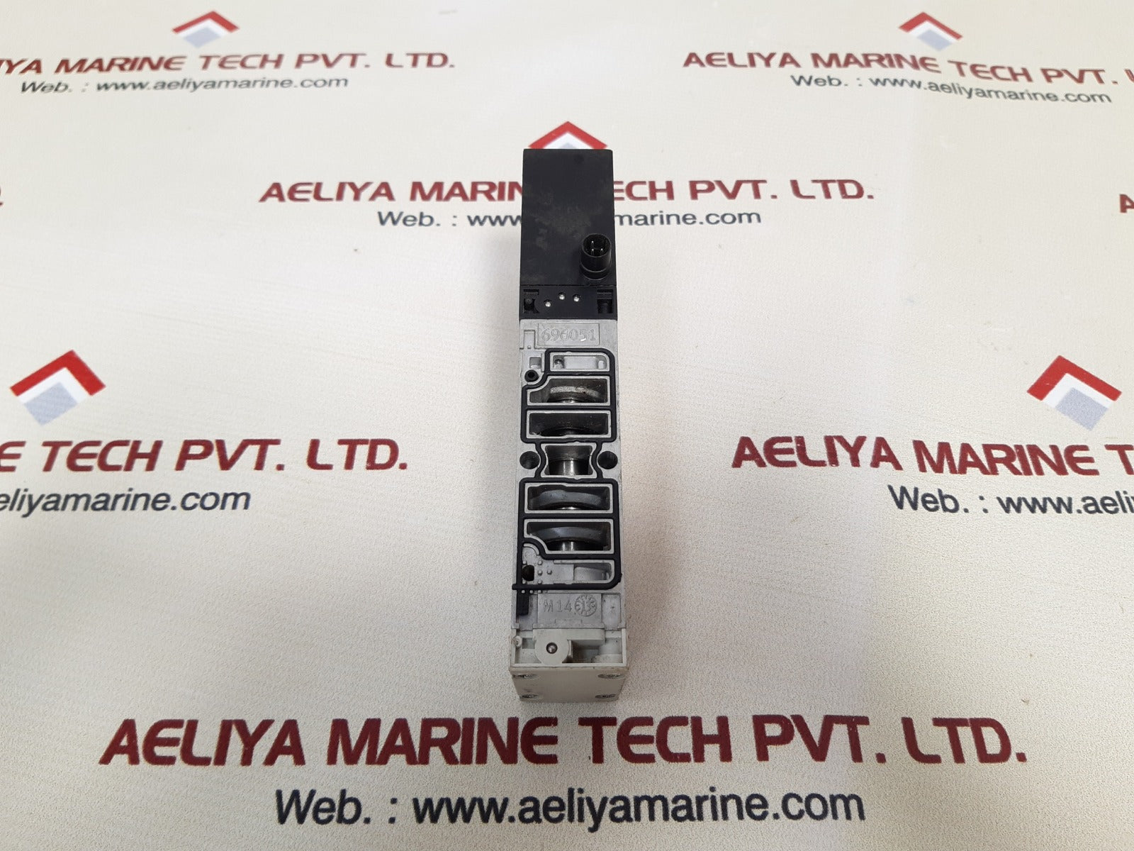 Festo vsva-b-p53e-zd-a1-1t1l solenoid valve 539161 dd02