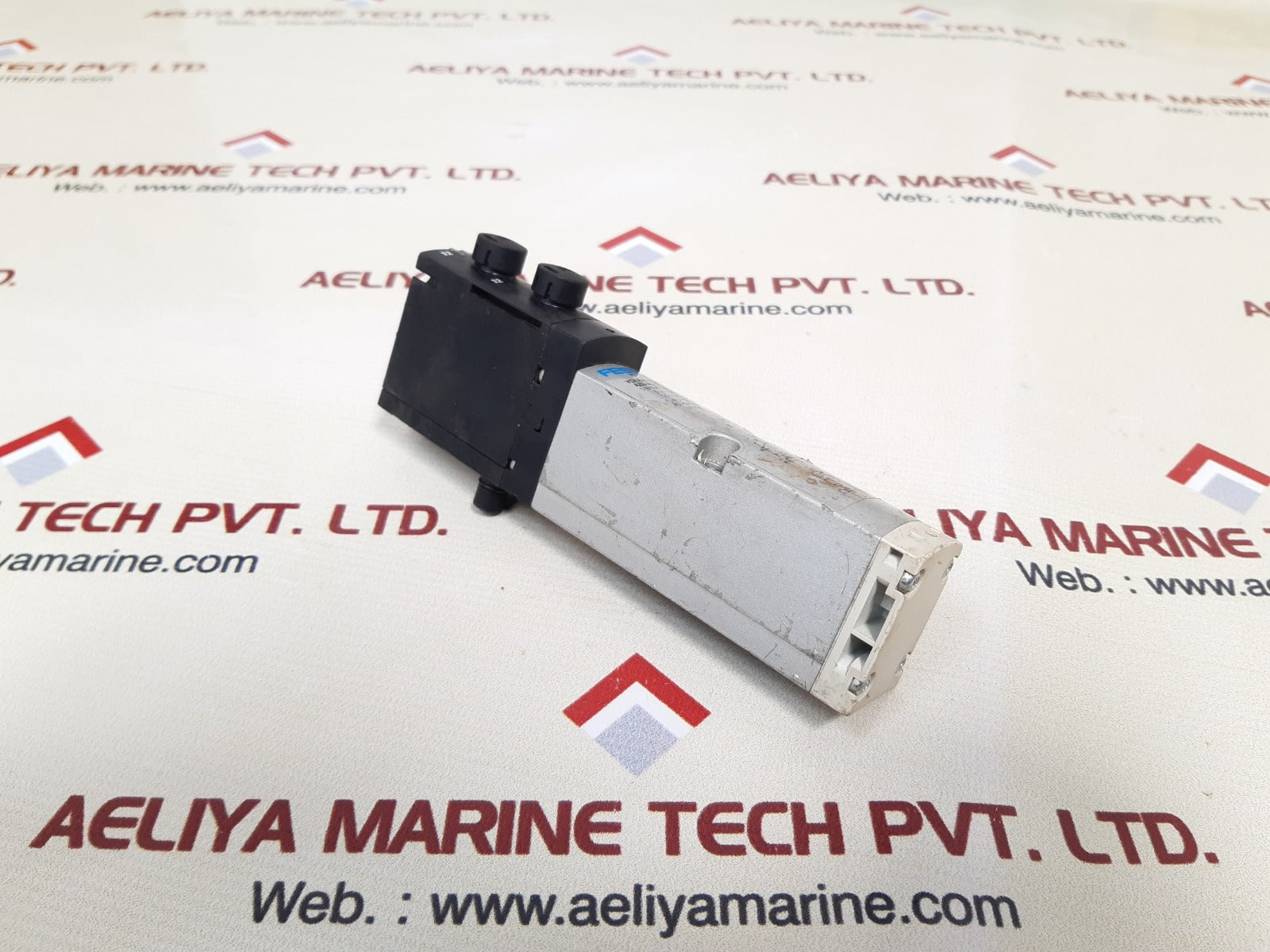 Festo vsva-b-t32c-azd-a1-1t1l solenoid valve 539150 dd02