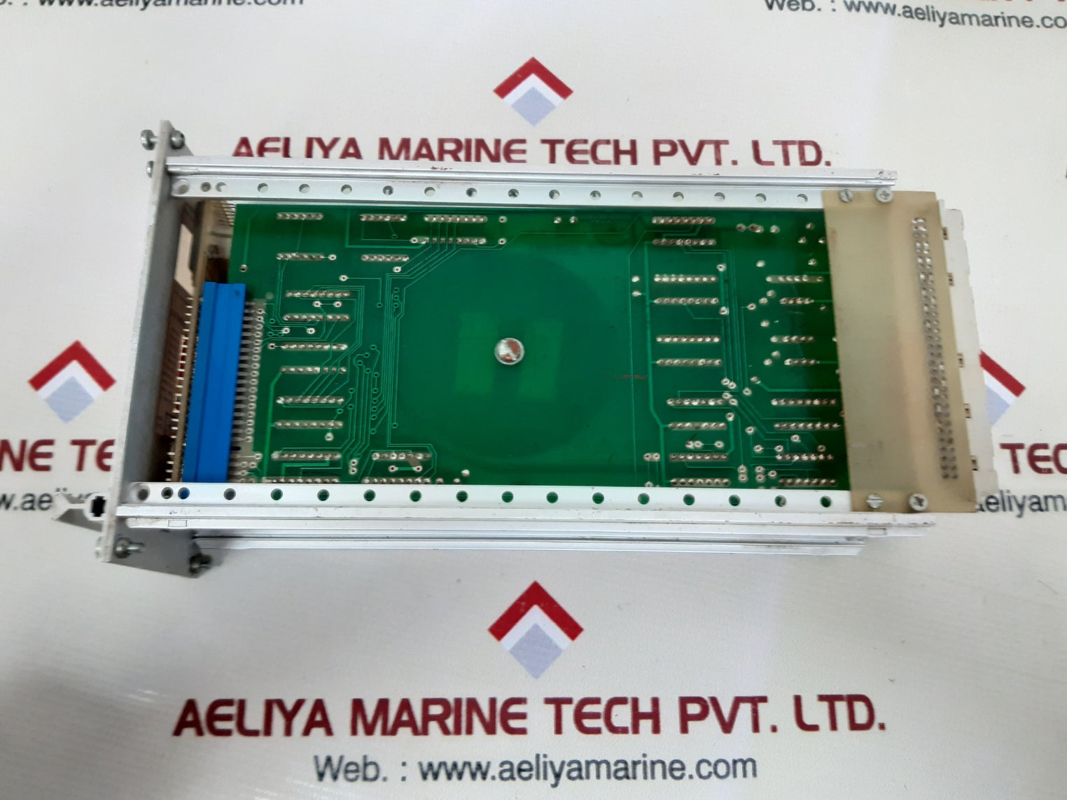 Grundy & partners aw 744