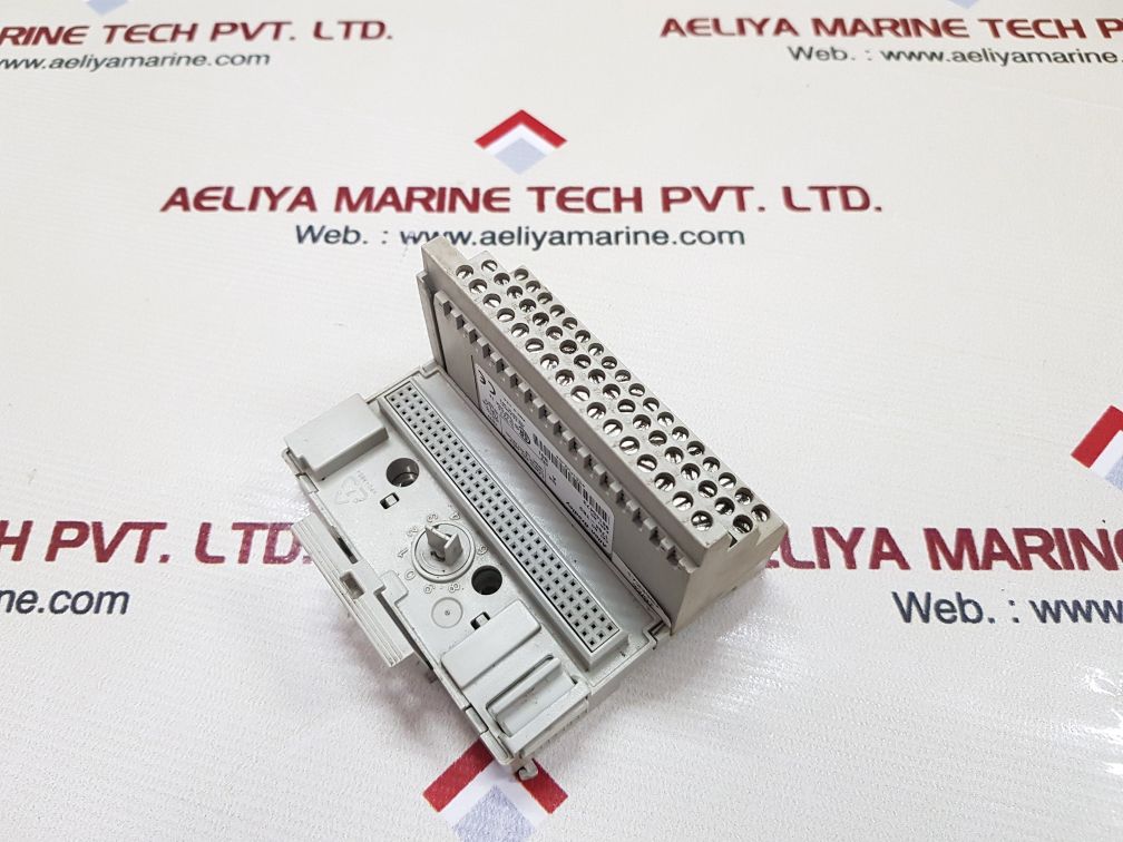 Allen-bradley 1794-tb3 flex i/o terminal base ser A rev b01 5vdc,640ma
