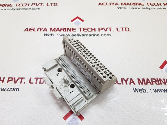 Allen-bradley 1794-tb3 flex i/o terminal base ser A rev b01 5vdc,640ma
