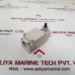 Yamatake 1ls9-j micro switch 125-250vac