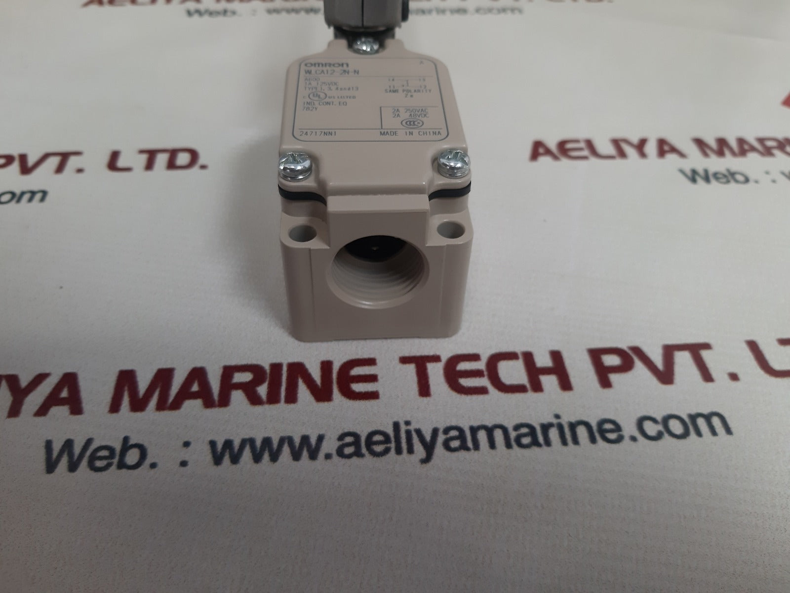 Omron wlca12-2n-n limit switch