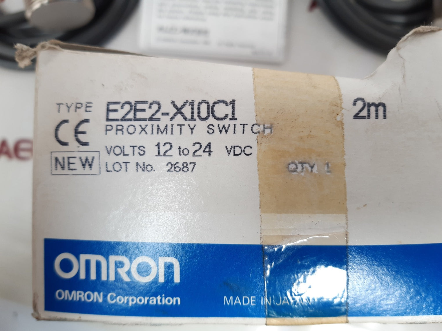Omron  e2e2-x10c1 proximity switch