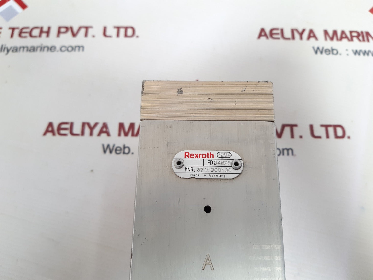 Rexroth 3710900100 valve