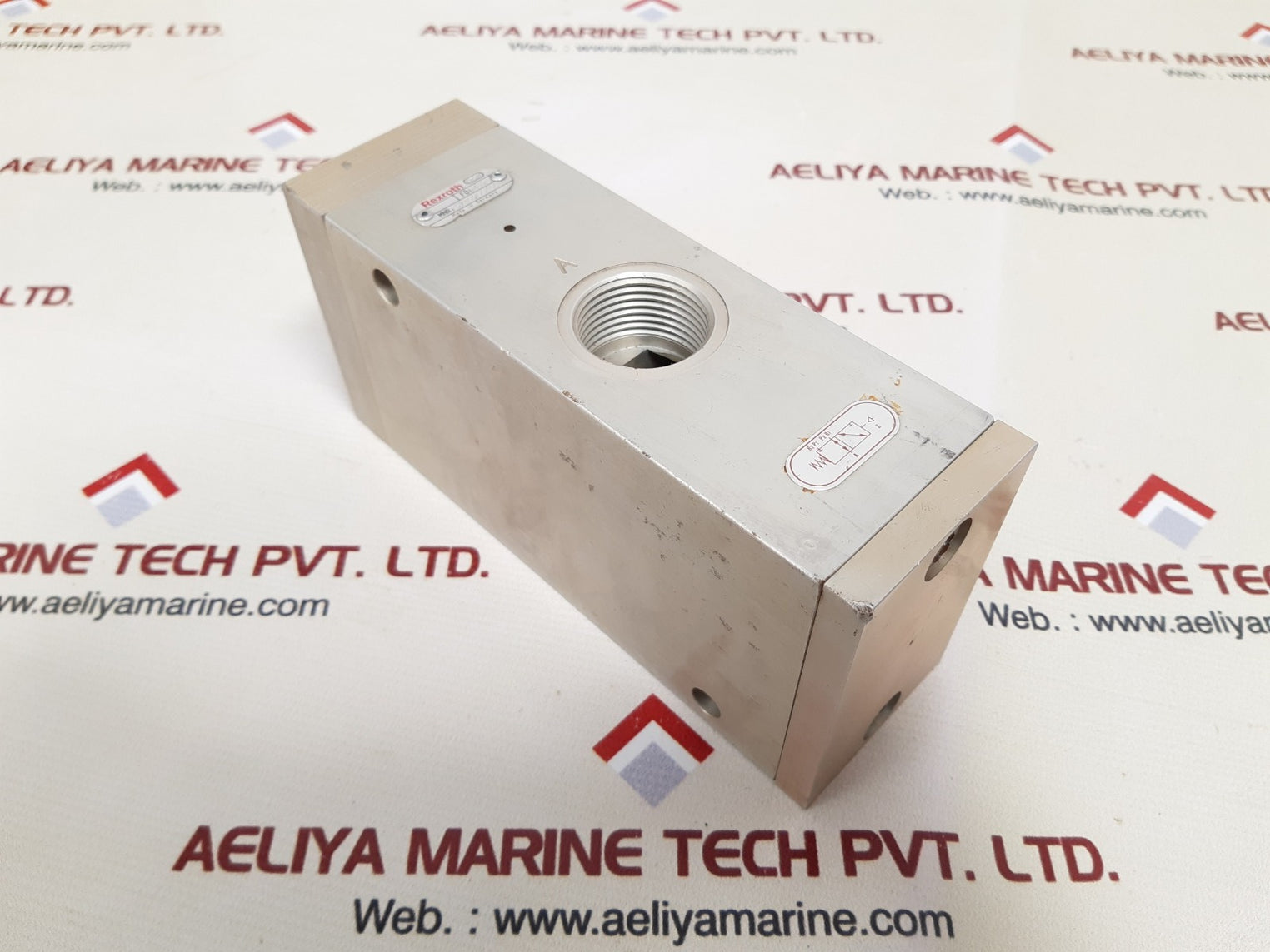 Rexroth 3710900100 valve