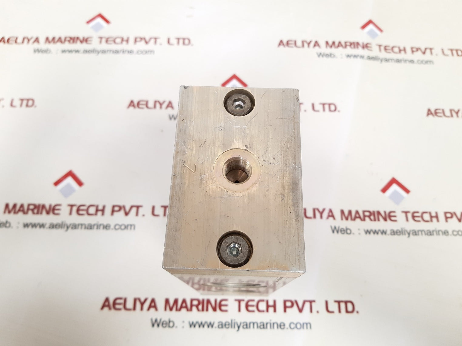 Rexroth 3710900100 valve