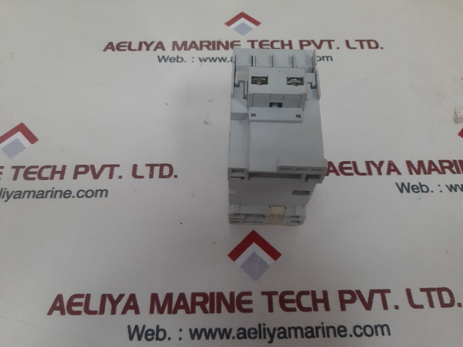 Carrier transicold 10-00431-00 contactor