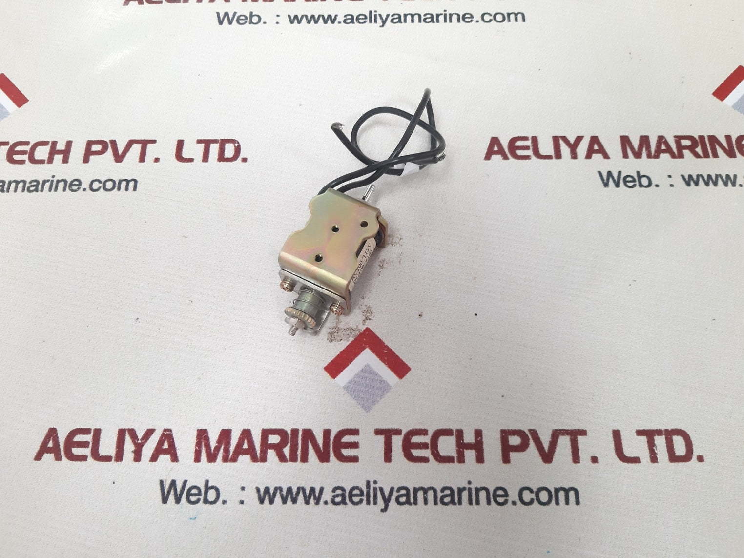 uew0.21-2000 uv trip ac100/115v dc100/110v