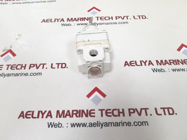 Smc ir2020-f02 precision regulator
