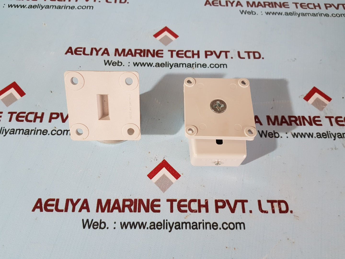 Elomek 712 ag electromagnetic door-holder