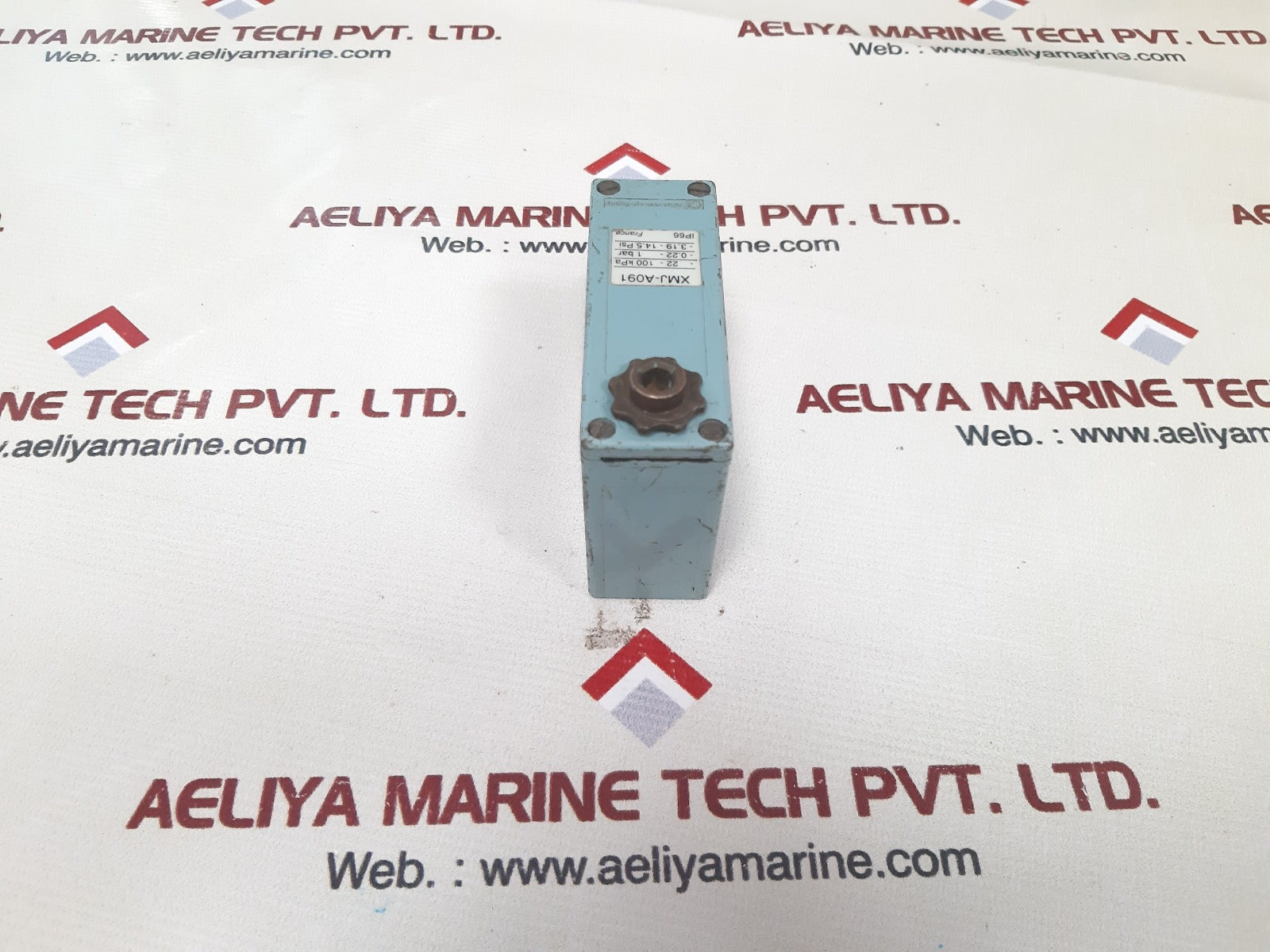 Telemecanique xmj-a091 pressure switch