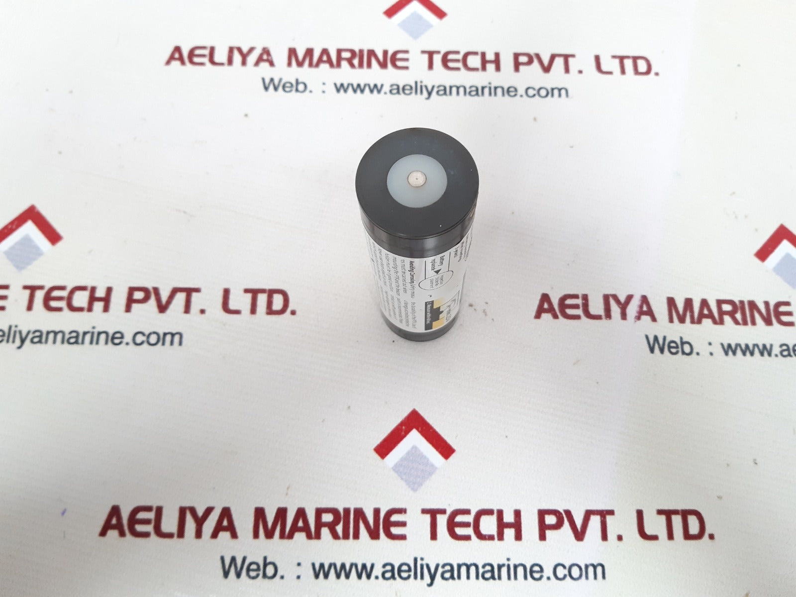 Novega pt9c-proof underwater locator beacon 