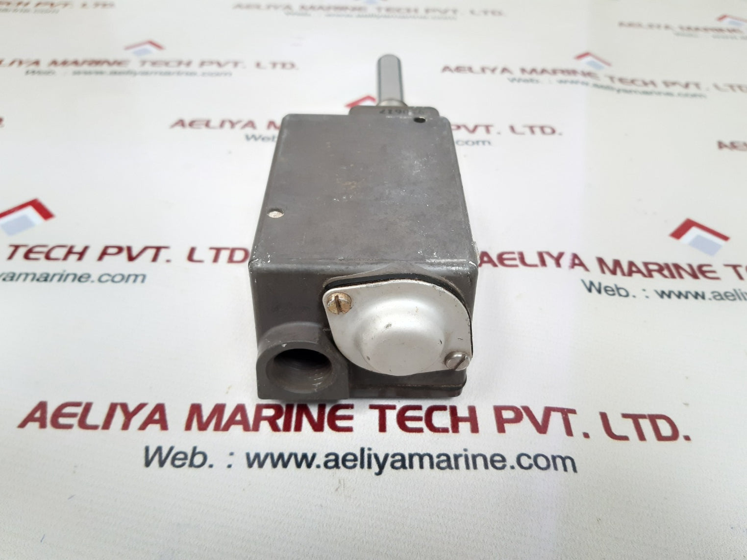 Barksdale ml1h-h354s temperature switch