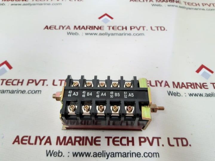 Axh-1 auxiliary switch 