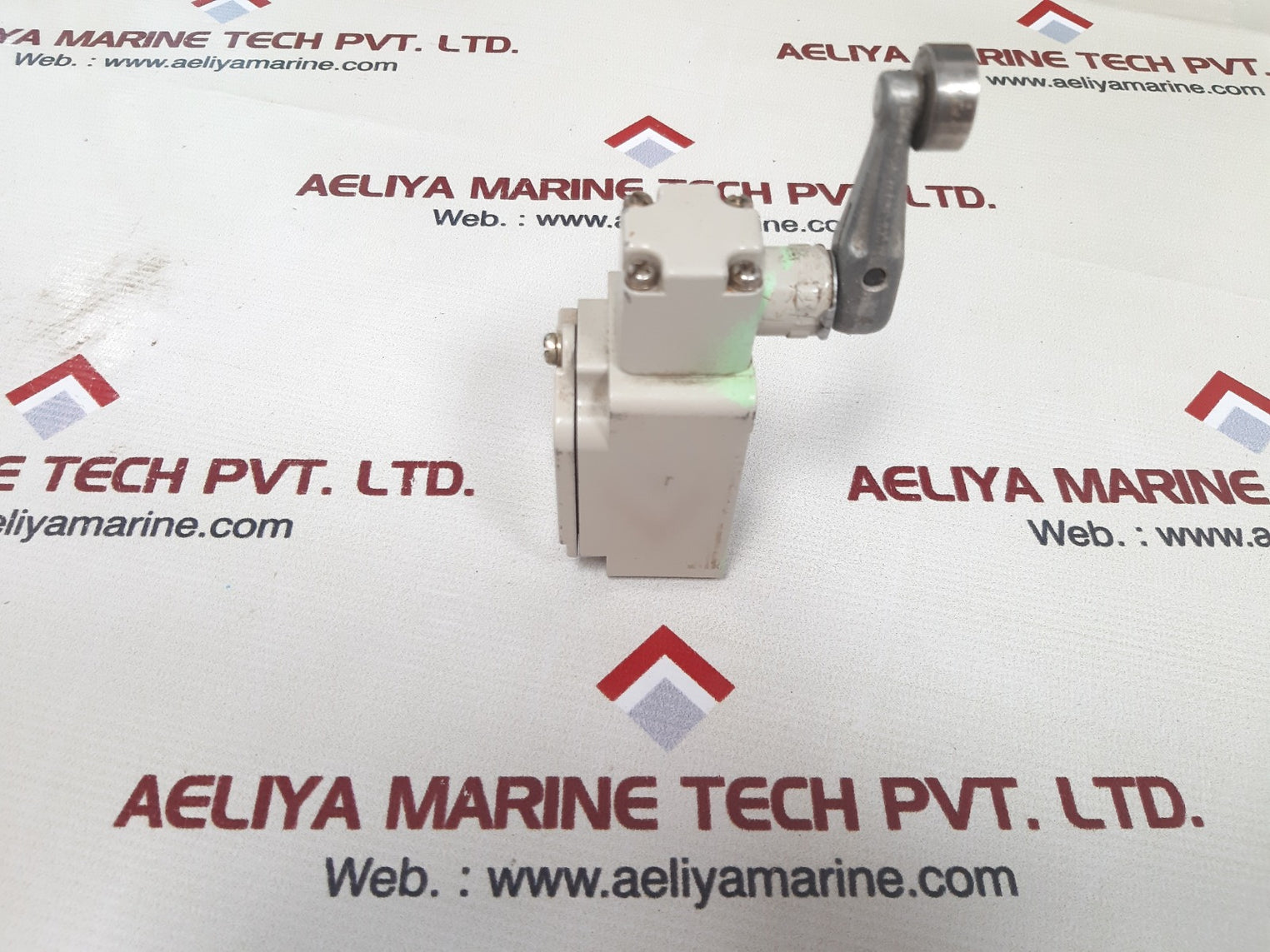 yamatake-honeywell 1ls19-j micro limit switch