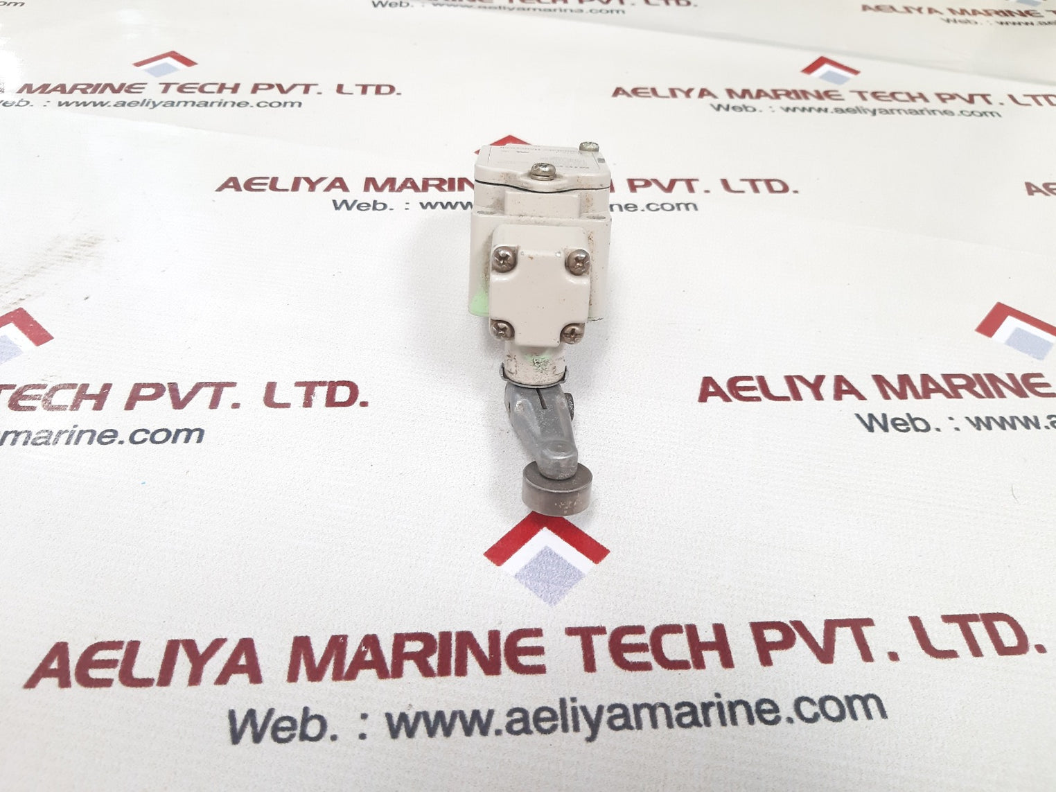 yamatake-honeywell 1ls19-j micro limit switch