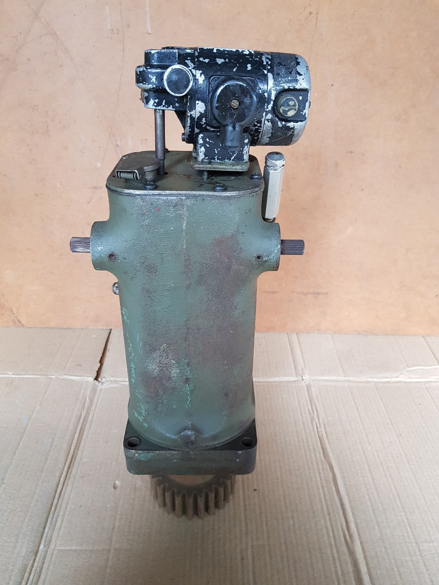 Woodward ug-8 governor r.p.m:657-1381 al8525 048