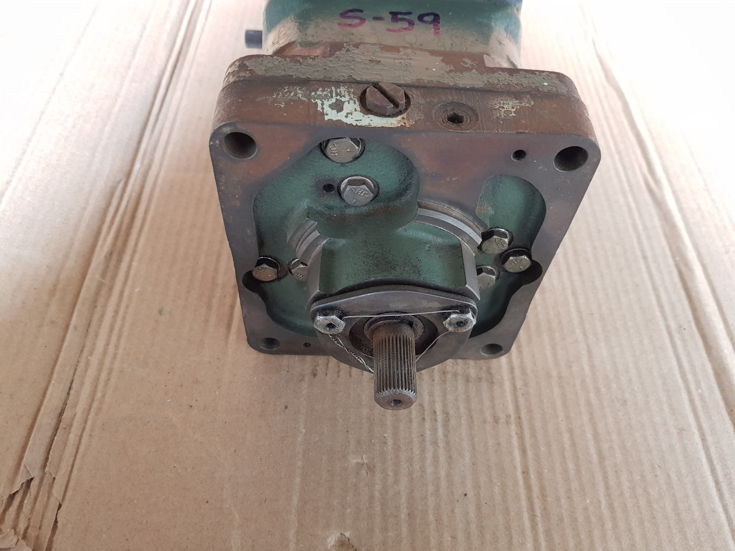 Woodward ug-8 8522 546 governor r.p.m. 700-1415