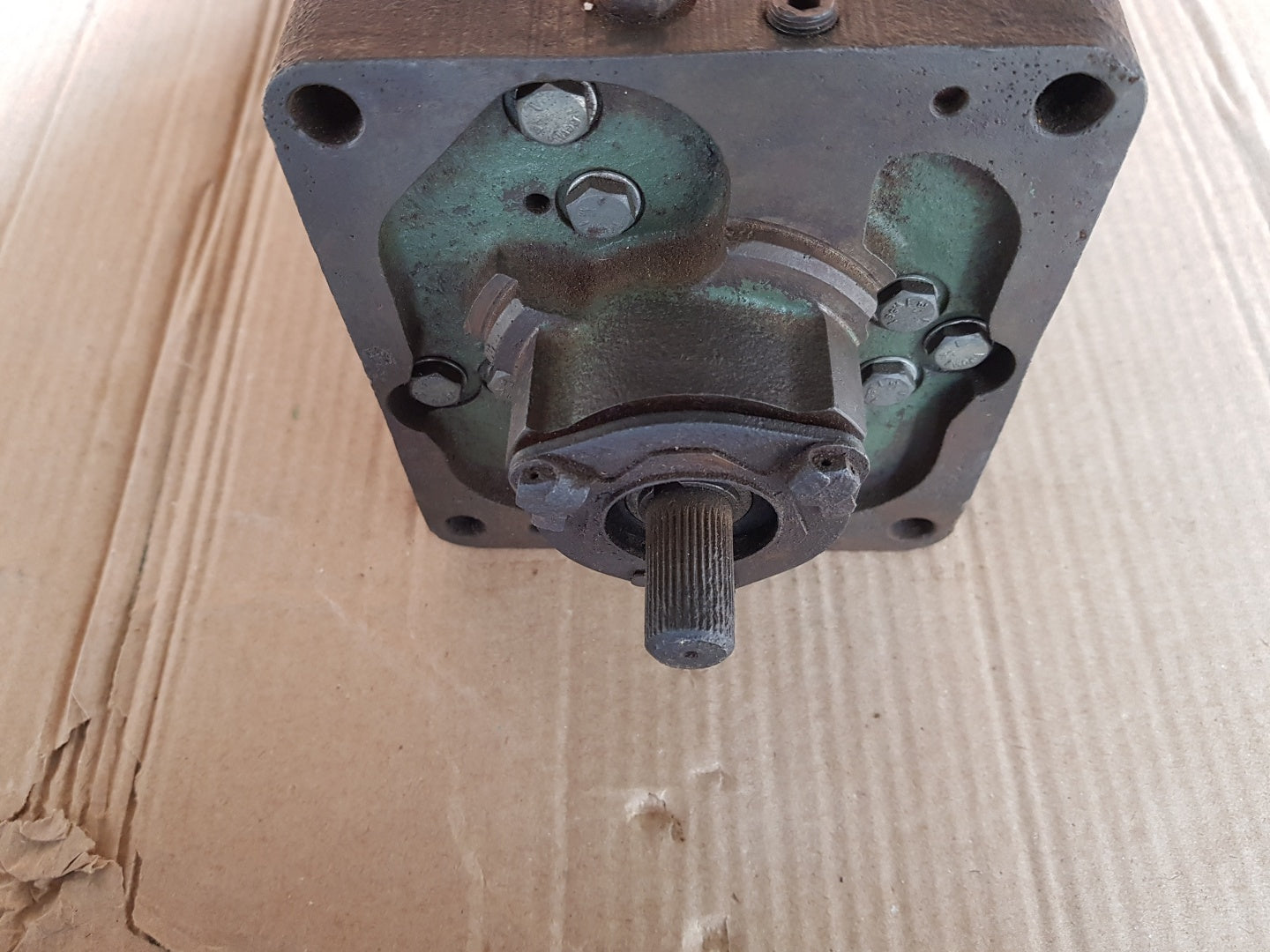 Woodward ug-8 r-8521-367 governor r.p.m. 750-1280