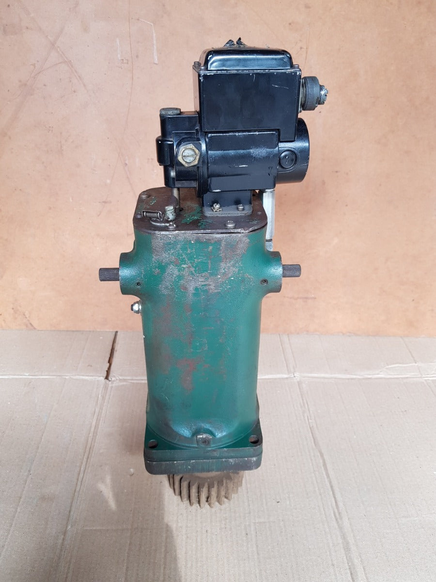 Woodward ug-8 r-8521-367 governor r.p.m. 750-1280