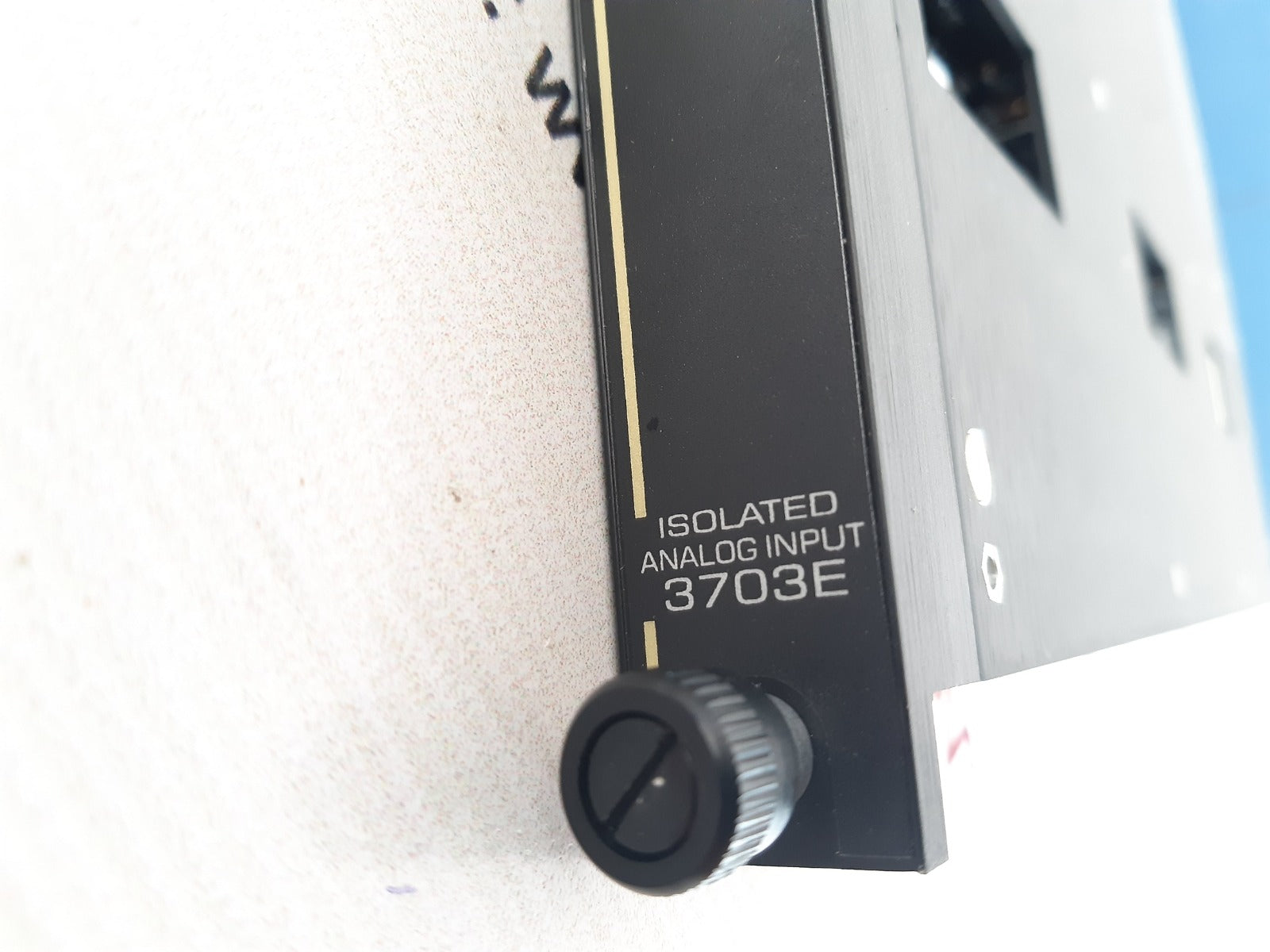 Isolated 3703e analog input 7400112-010 