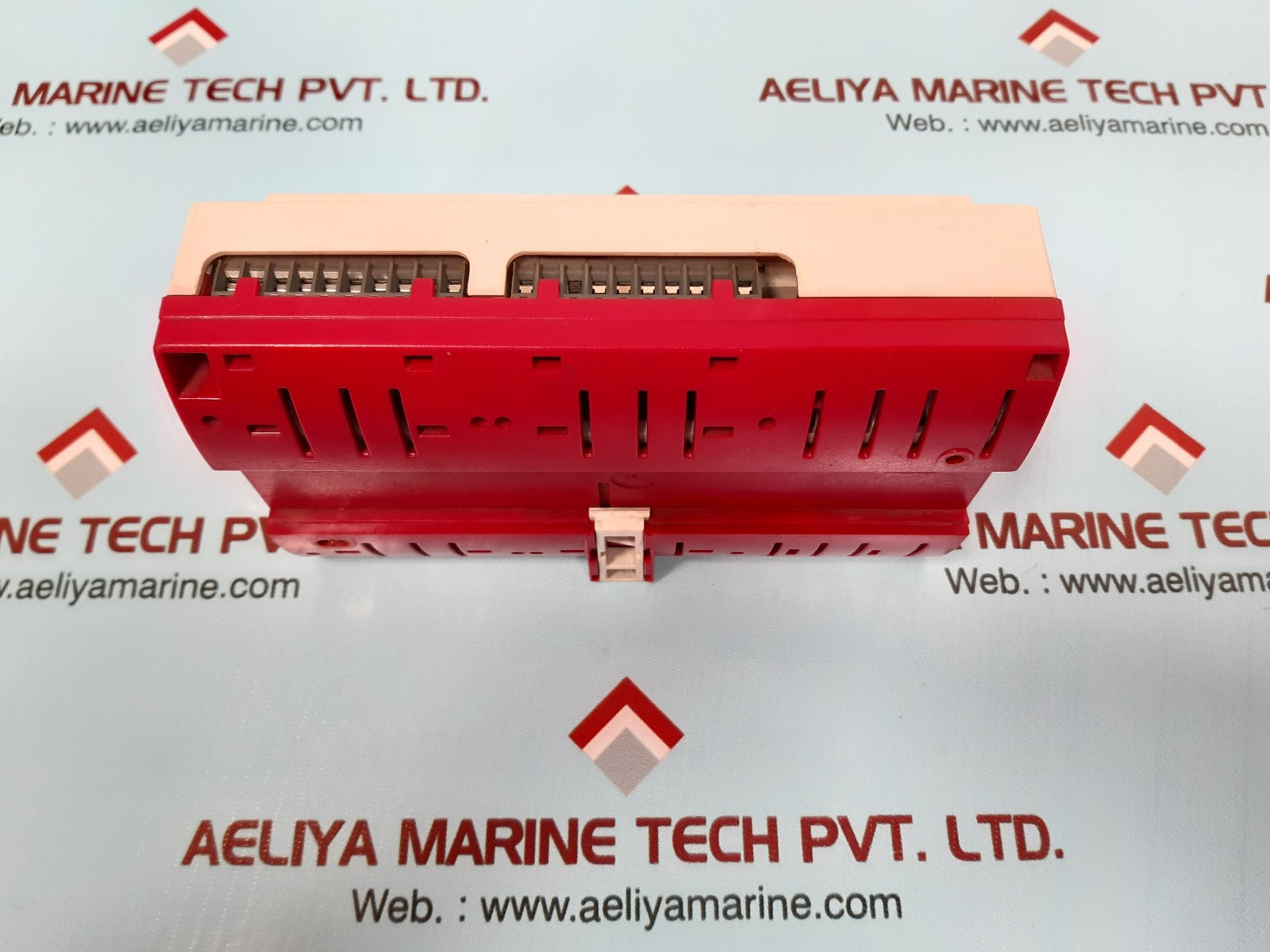 Tac xenta 302 0-073-0011-2 programmable controller 24 vac