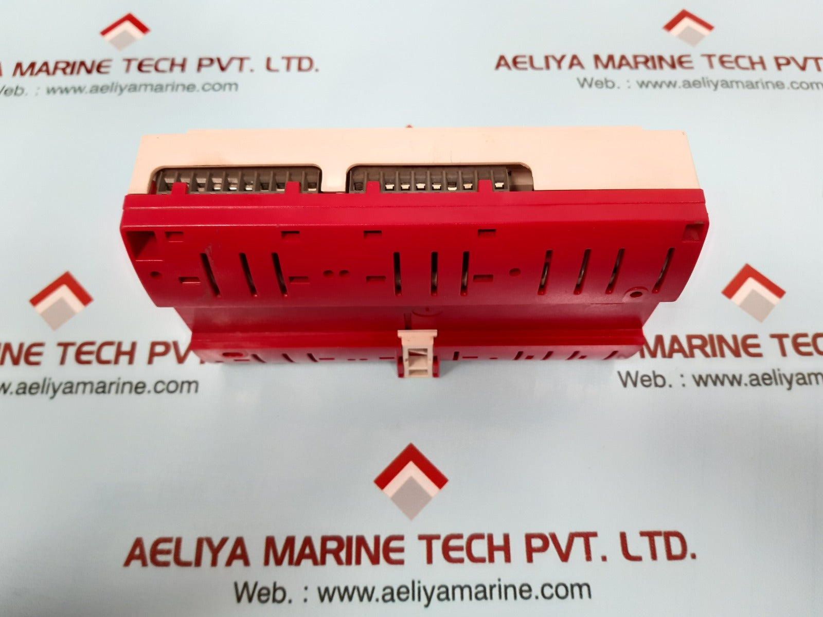 Tac xenta 281 0-073-0030-0 programmable controller