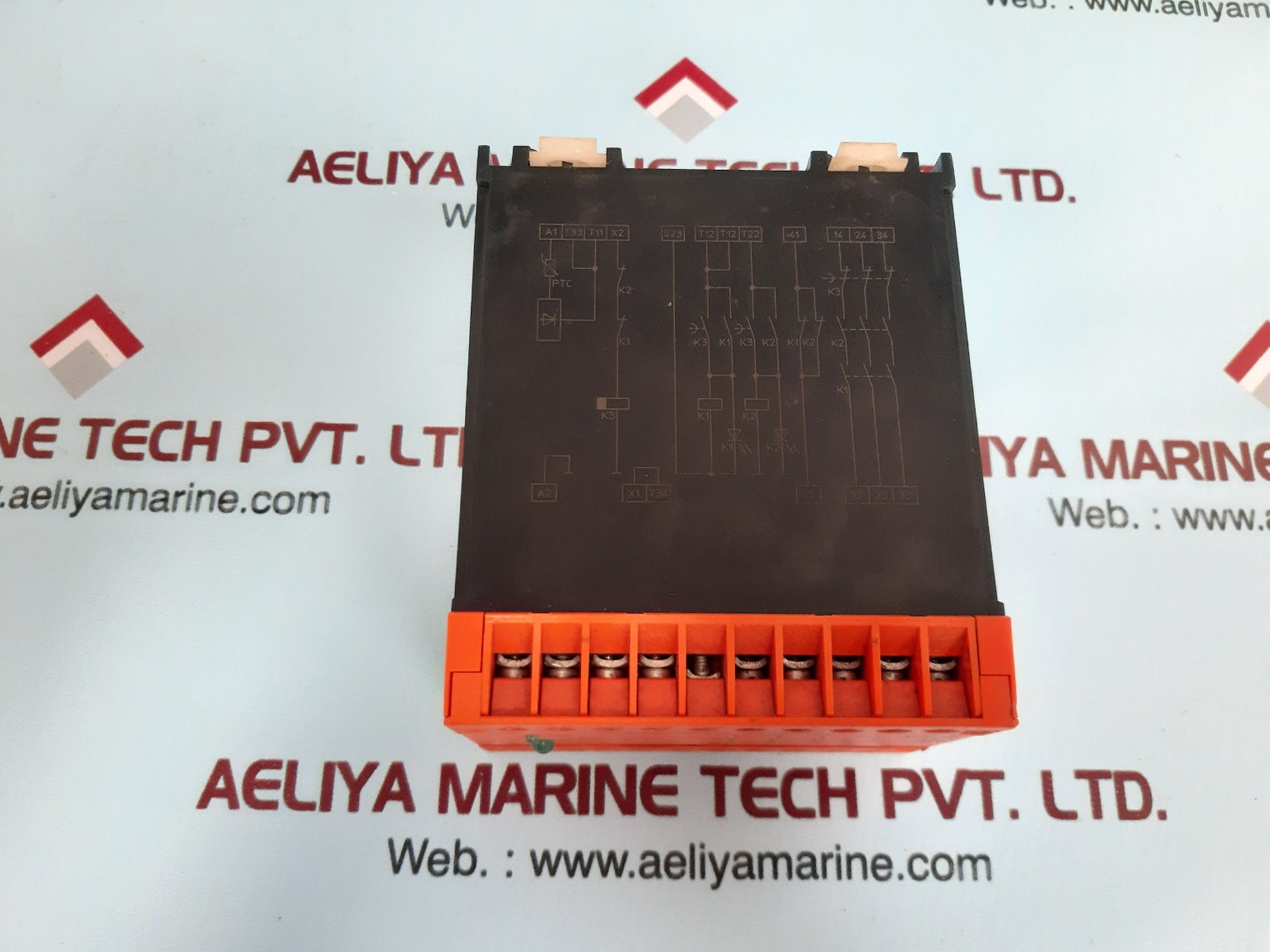 E.dold & sohne bn5930.48/204 safety relay 