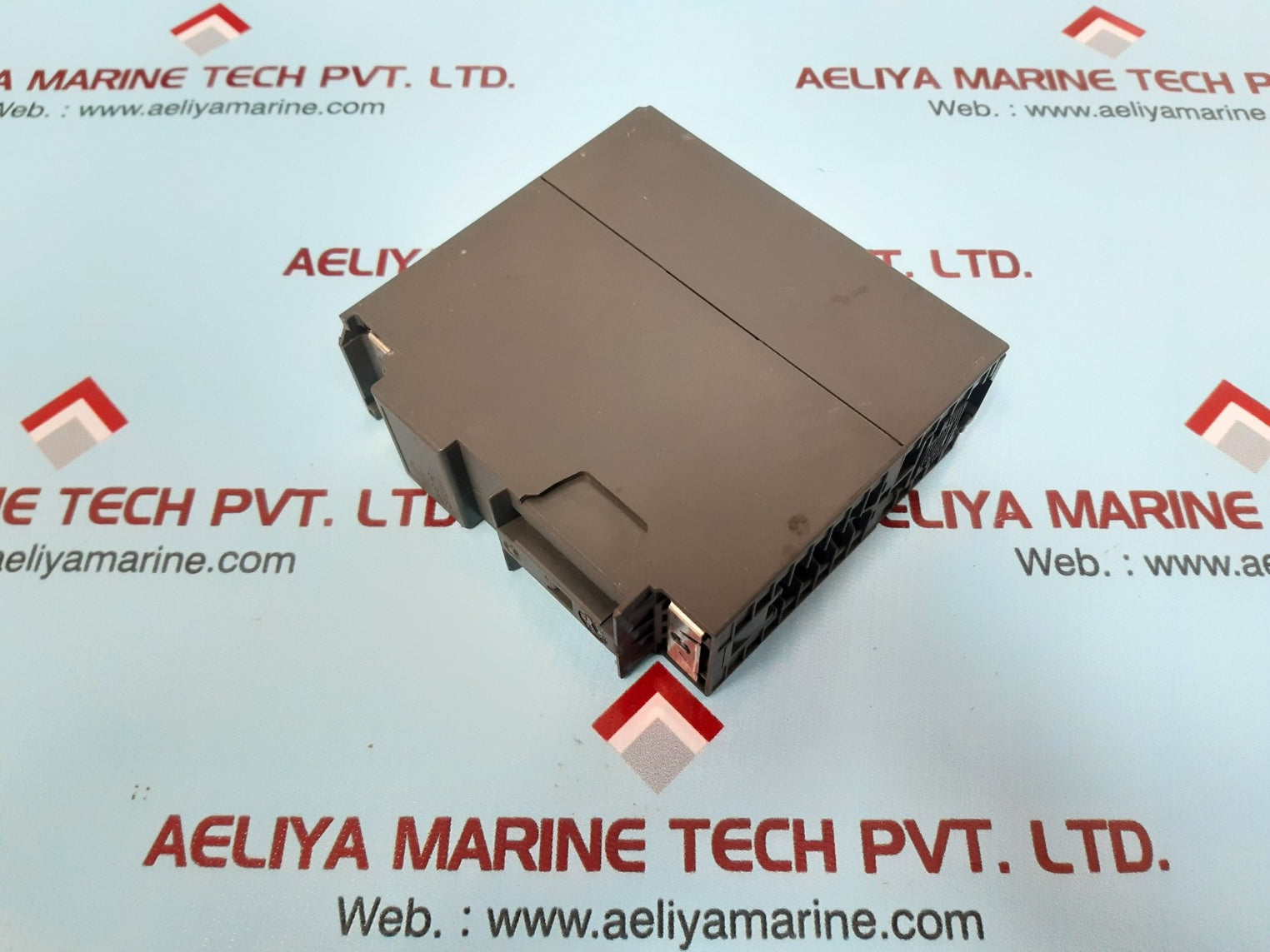 Siemens simatic s7 6es7 322-1bl00-0aa0 digital output module