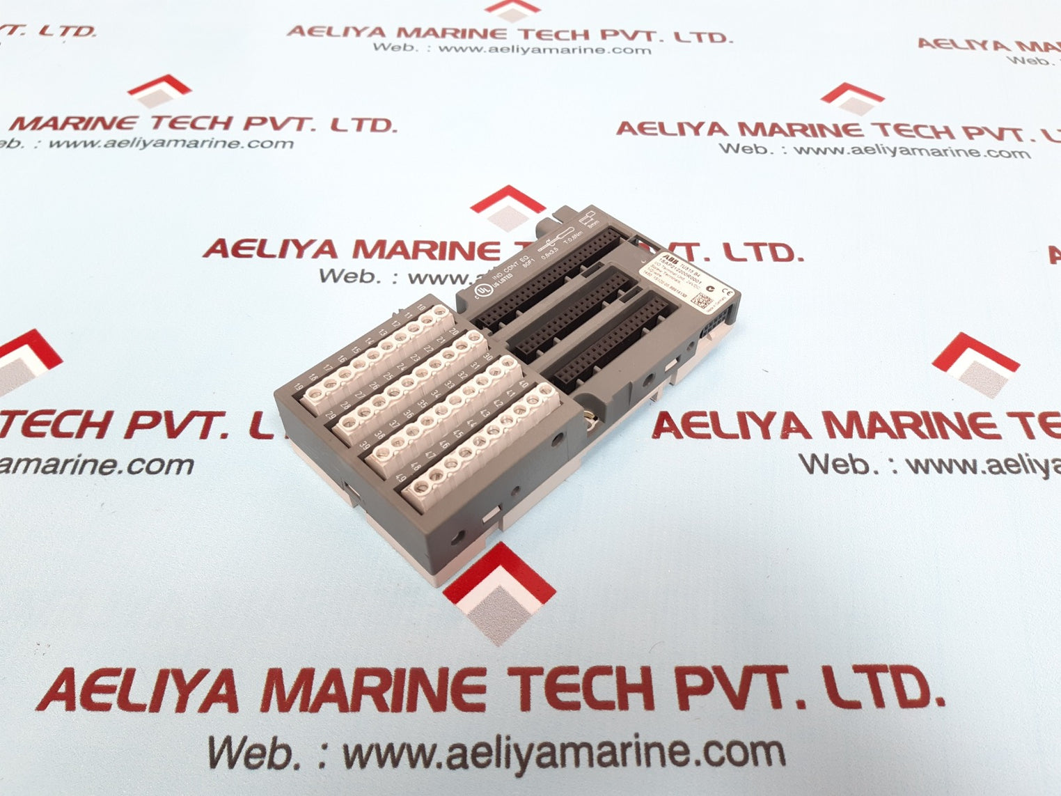 Abb tu515 b4 1sap212200r0001 i/o terminal unit,24vdc