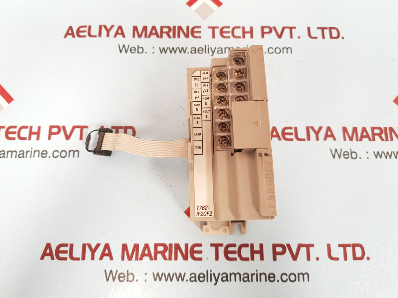 Allen-bradley micrologix 1762-if2of2 2 ch input/2 ch output analog module