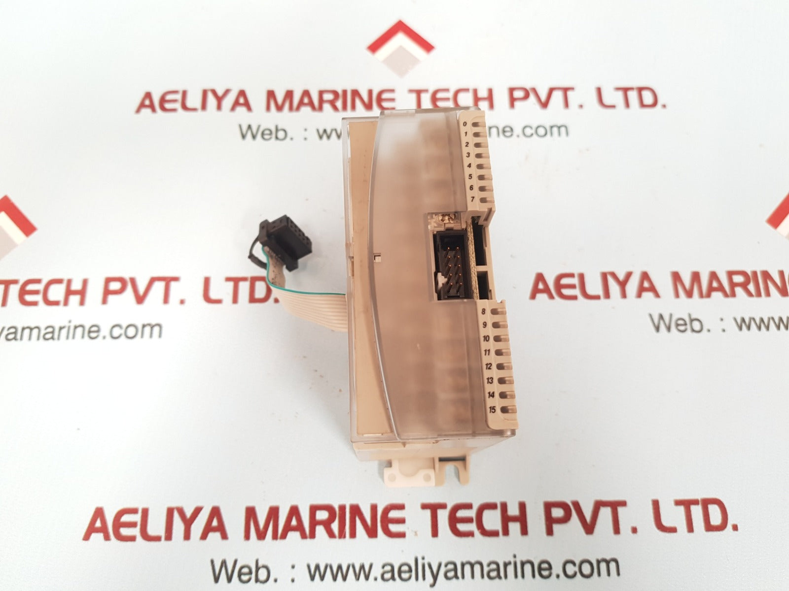 Allen-bradley micrologix 1762-ow16 relay output module 
