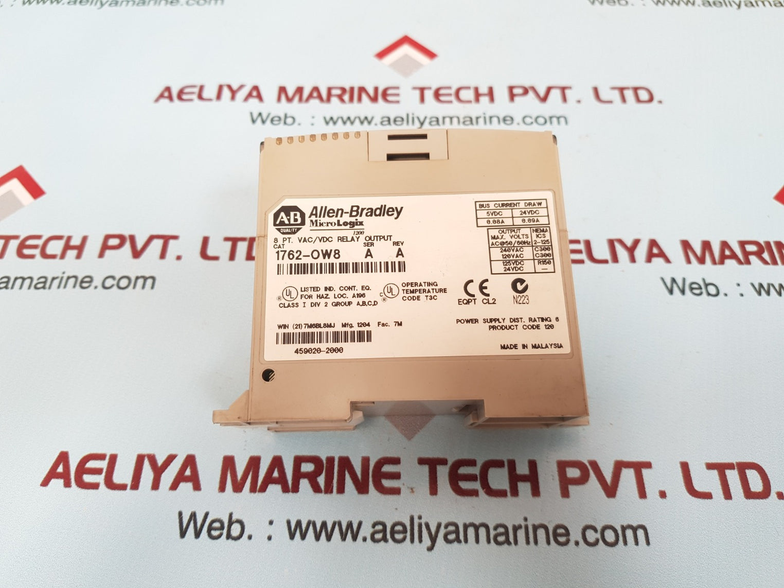 Allen-bradley micrologix 1762-ow8 ser.a rev.a relay output module 