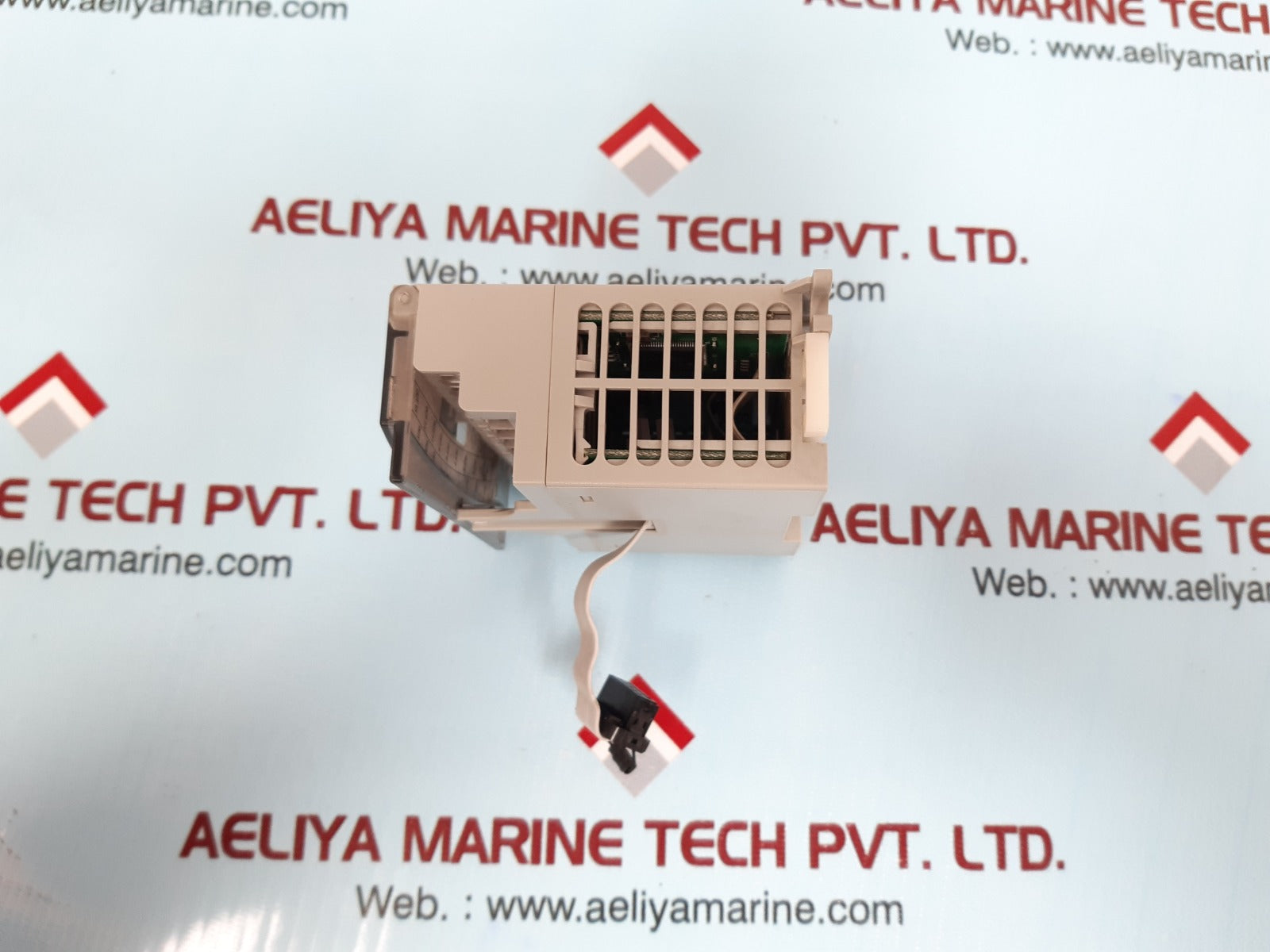 Allen-bradley 1762-ob16 micrologix 16 pt.24vdc source output module ser a rev b