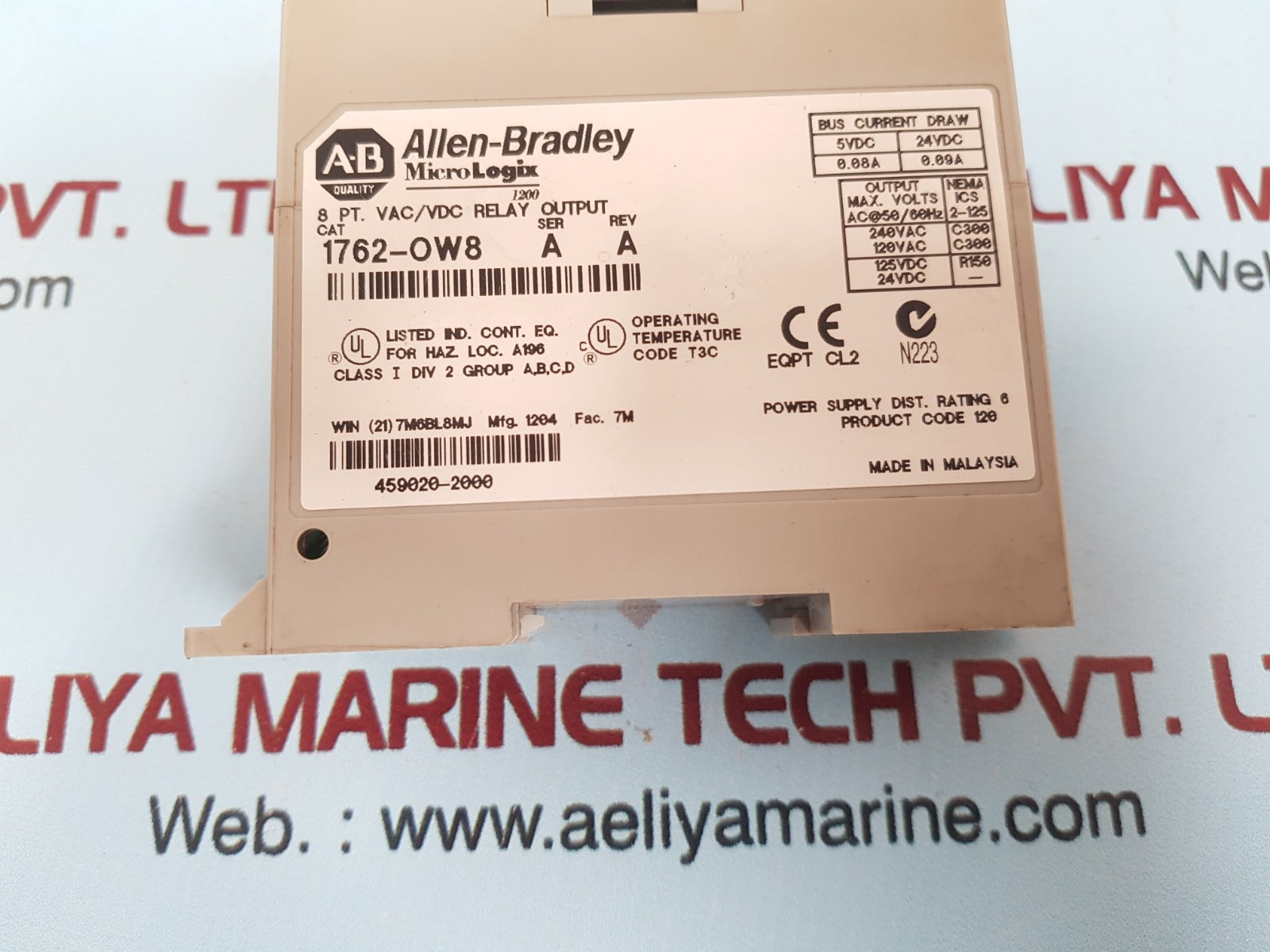 Allen-bradley micrologix 1762-ow8 ser.a rev.a relay output module 
