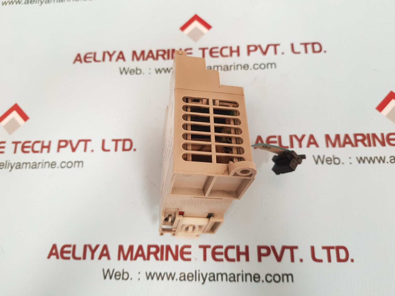 Allen-bradley micrologix 1200 1762-iq16 sink/source input