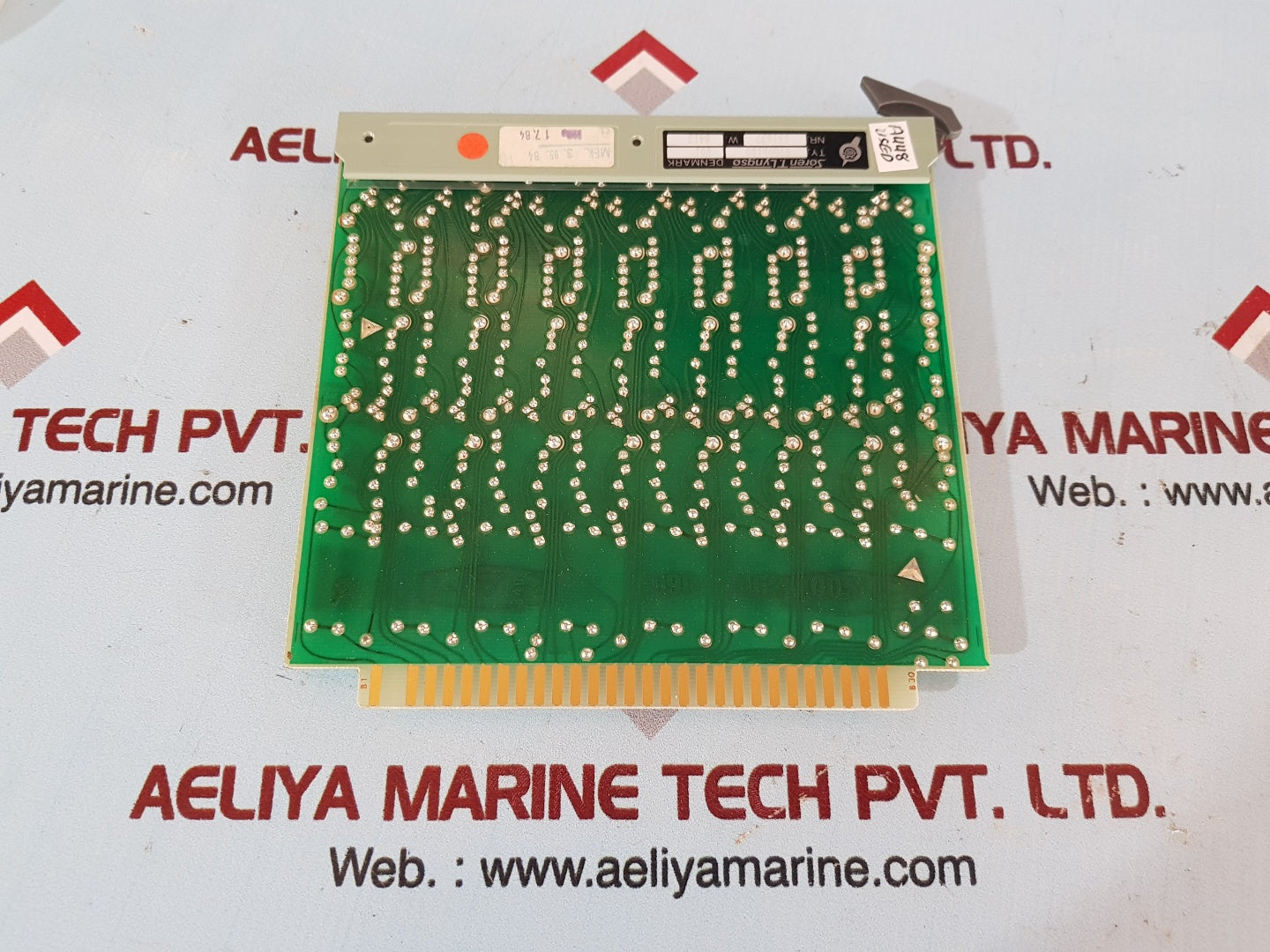 Soren t.lyngso 99006100 v01 pc board input buffer unit