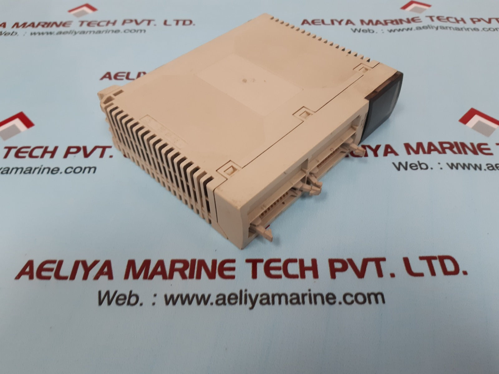 Schneider electric tsxdsy32t2k tsx premium i/o module 