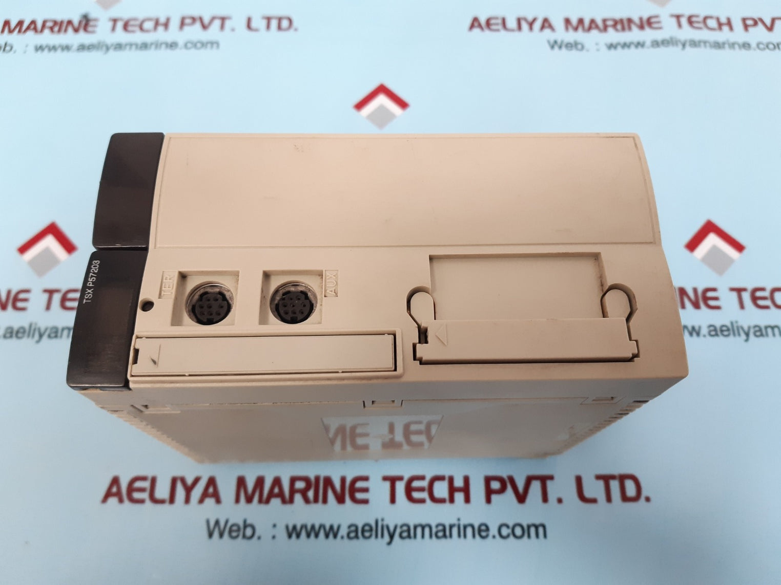 Schneider electric tsx p57203 modicon premium 572x3 pl7 processor