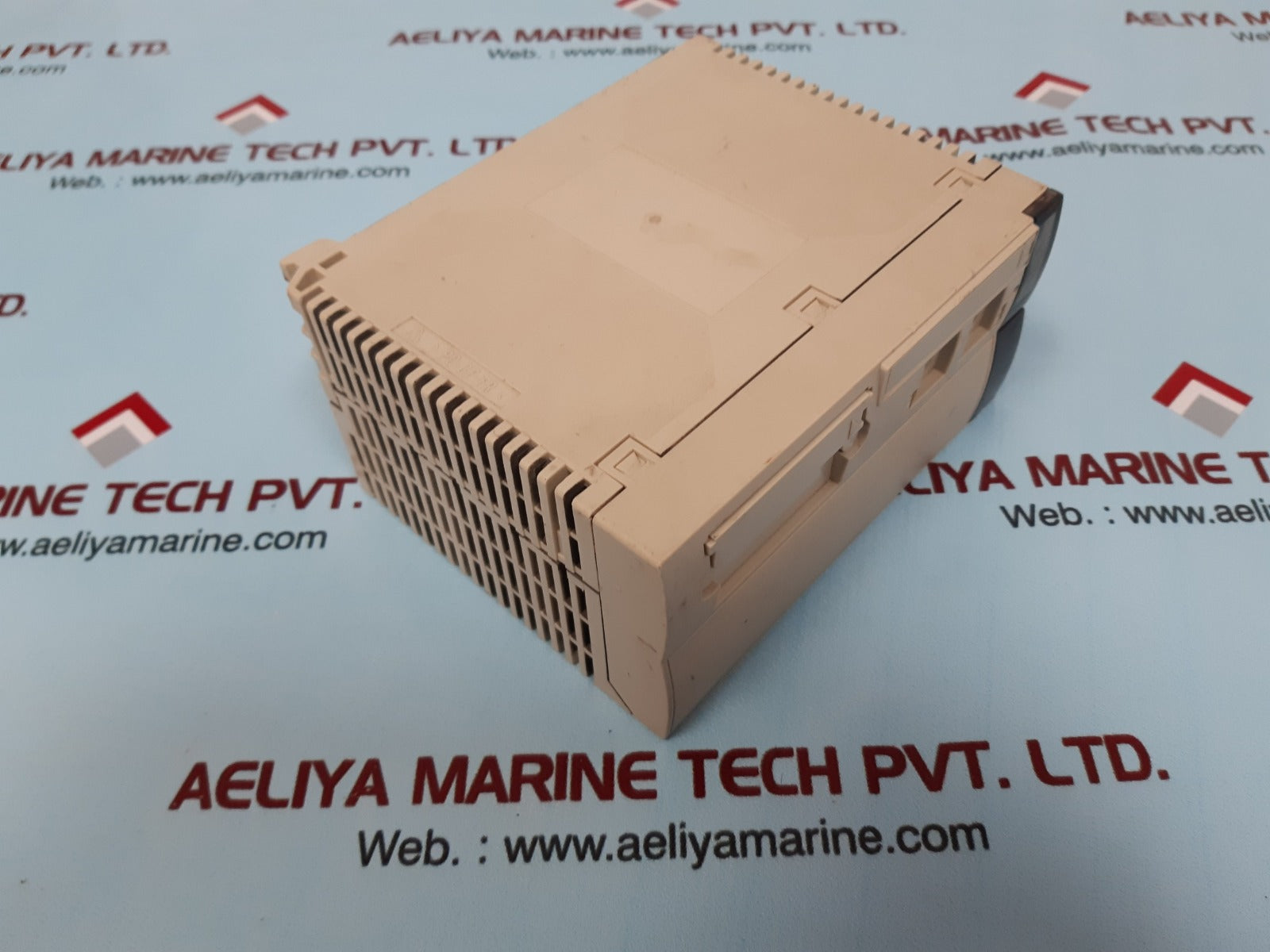 Schneider electric tsx p57203 modicon premium processor tsxp57203m rl.06
