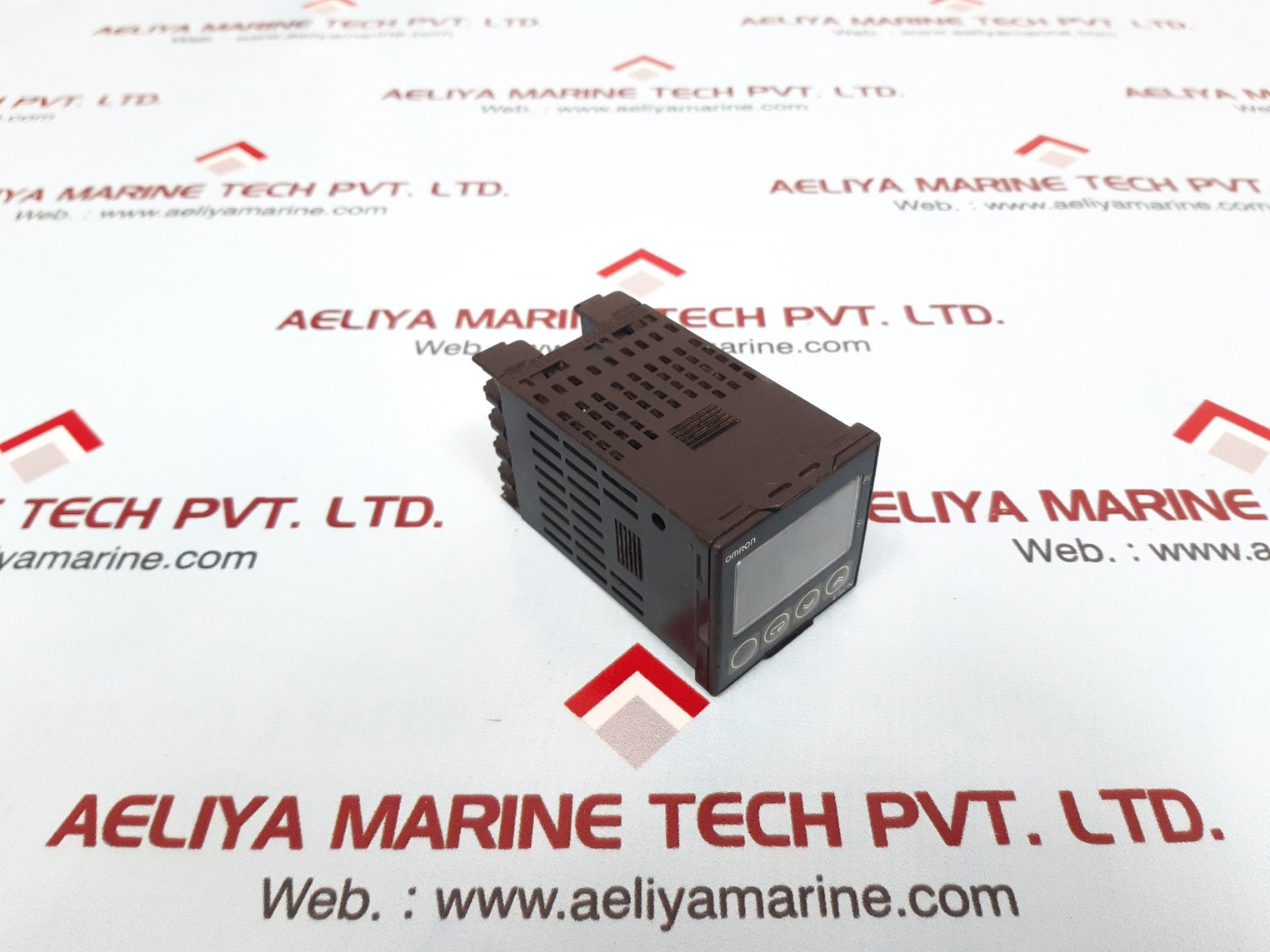 Omron e5cn-rt temperature controlle