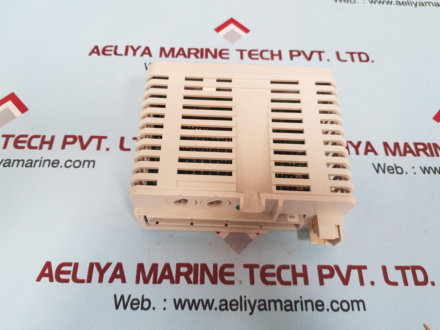 Abb di810 i/o module 3bse008508r1