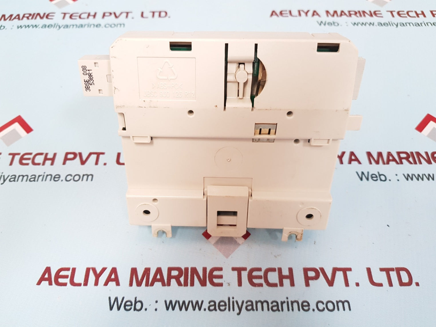 Abb do820 3bse008514r1 digital output module