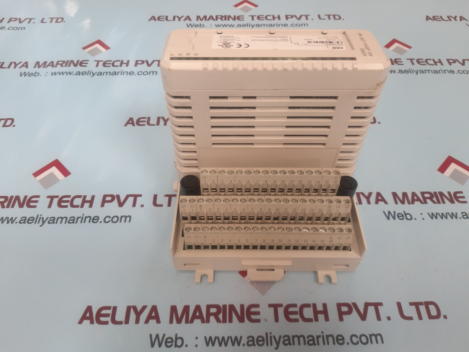 Abb ao820 3bse008546r1analog output module with 3bse013234r1 termination unit 