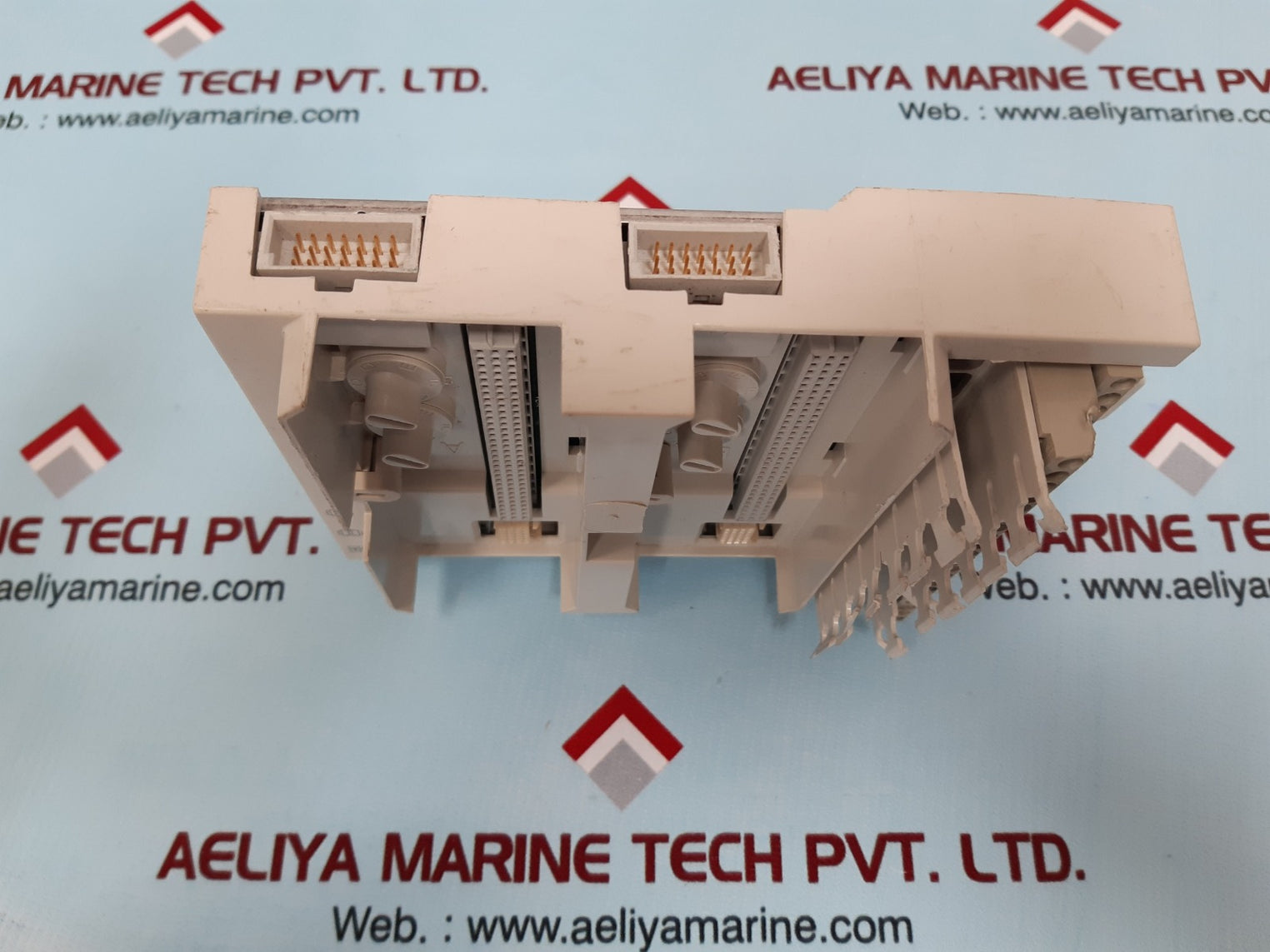 Abb tu845 3bse021447r1 termination unit 