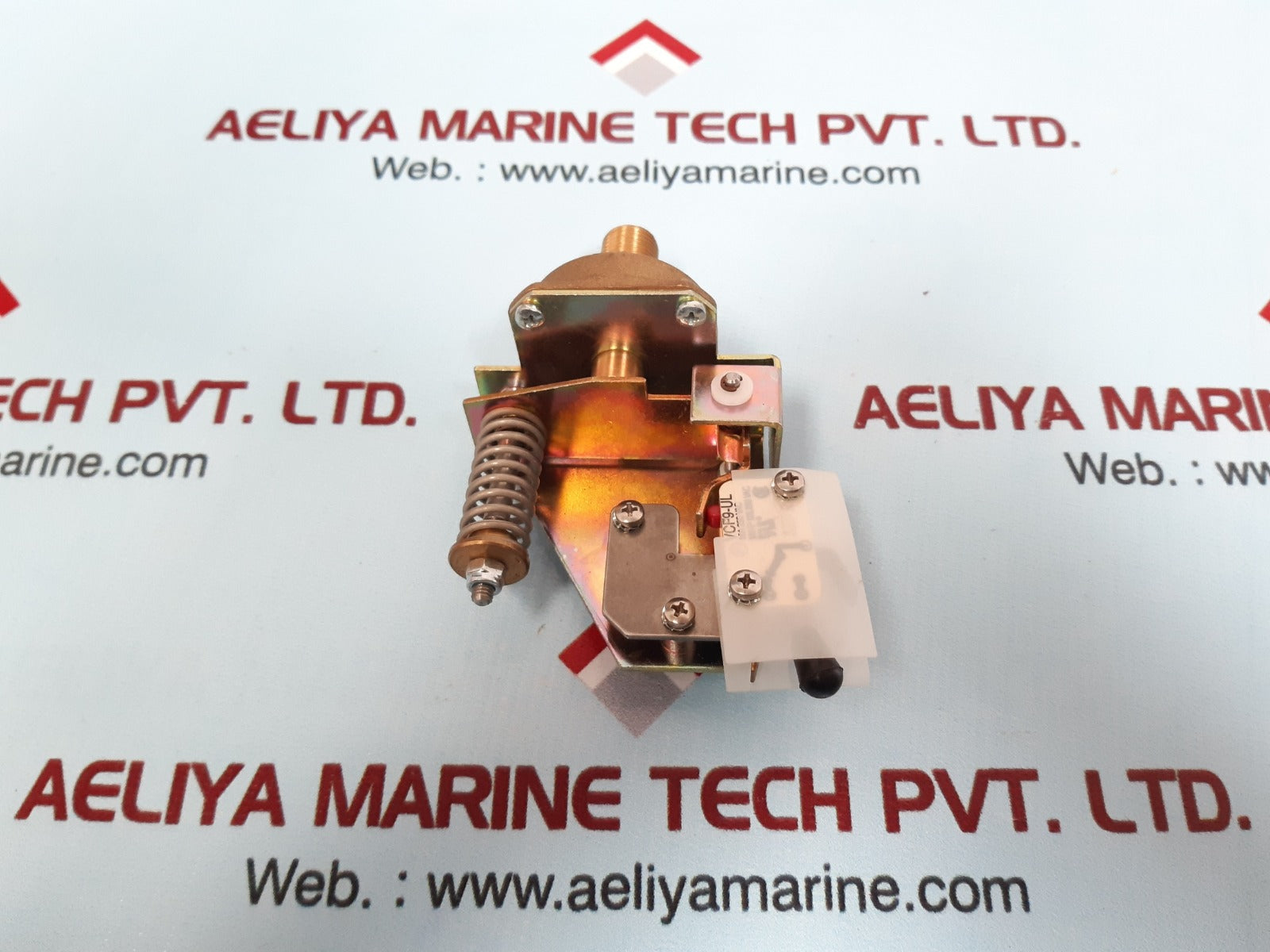 La-cimbali 468909 pressure switch